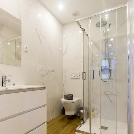 Apartment Guest H4u - Heroismo *