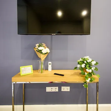 Guest H4u - Heroismo Apartment *